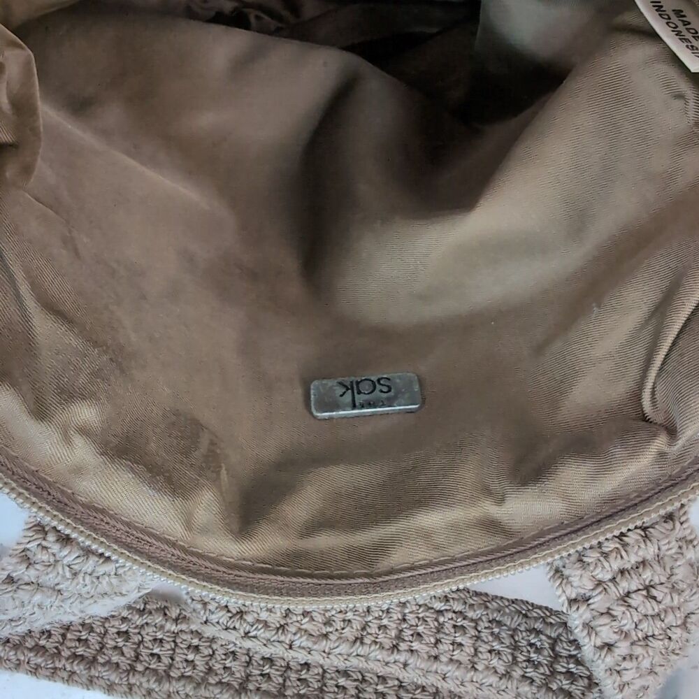 The SAK Lumi Hand Crochet Boho Shoulder Bucket Handbag Purse Tote Taupe Brown - Picture 5 of 11